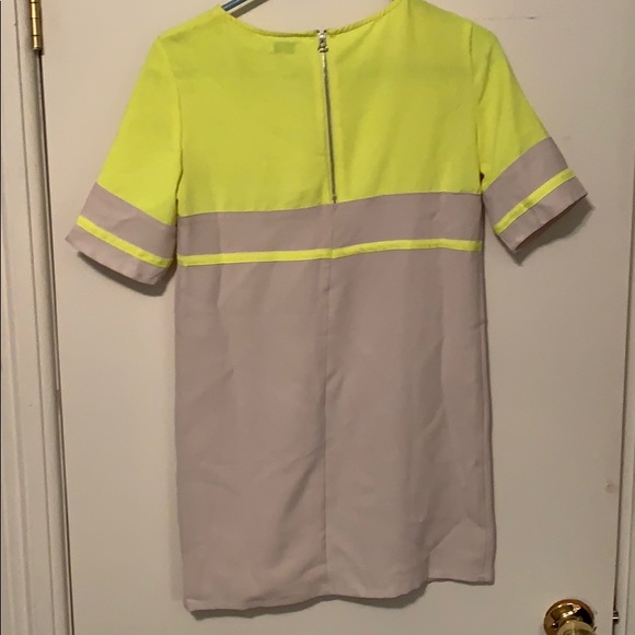 Dress - Picture 4 of 7